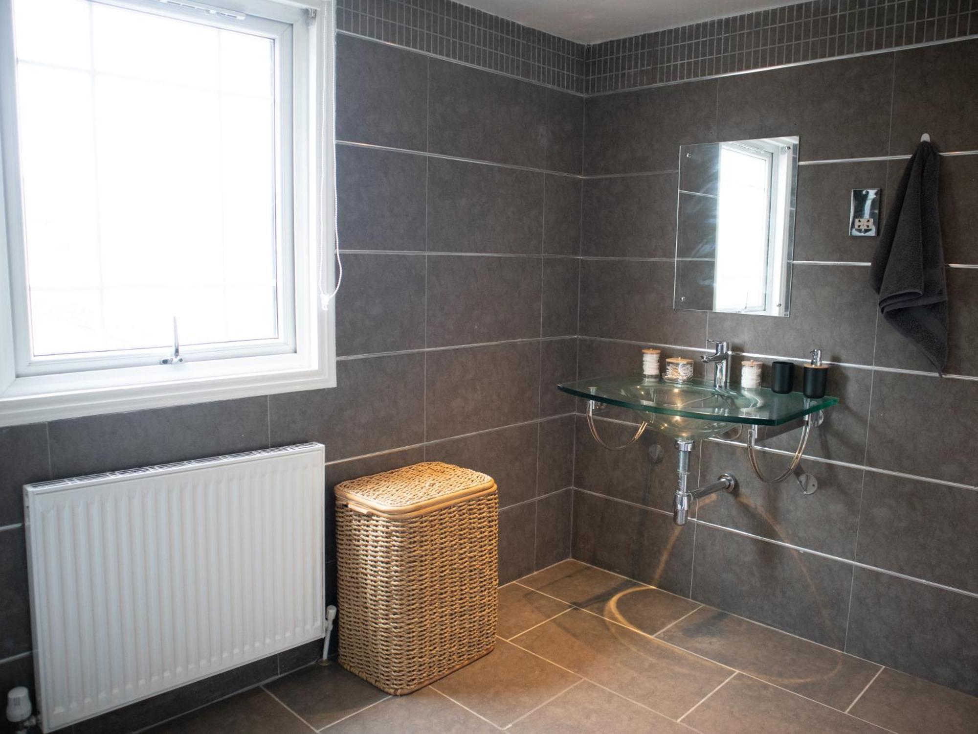 Bright Private Terrace - Free Private Parking - Tv - Wifi - Netflix Lägenhet London Borough of London Borough of Croydon Exteriör bild